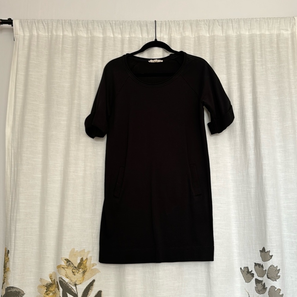 Black XS T-Shirtdress by Synergy with Front Kangaroo Pocket
